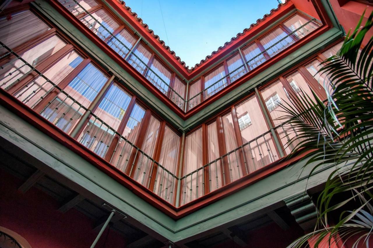 Oriental Apartment Gardens Views 2 Pax 塞维利亚 外观 照片